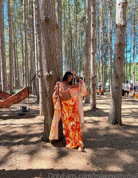 movewithrose nude model photos