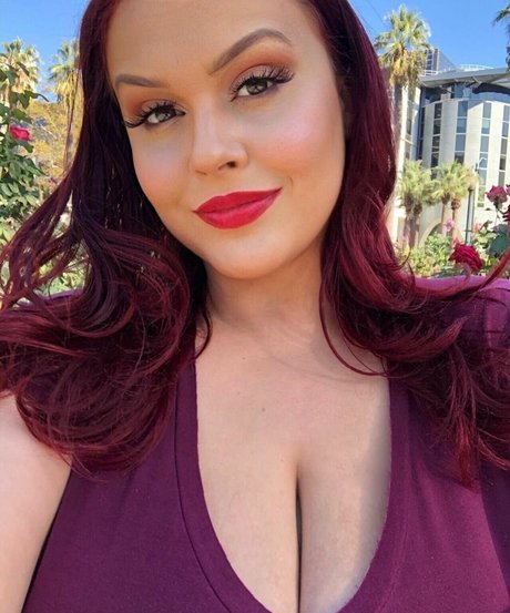 tattooed onlyfans perfect images