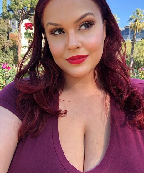 Gia Blaze pretty actress img