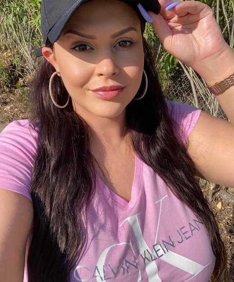 Gia Blaze naked pornstar pics