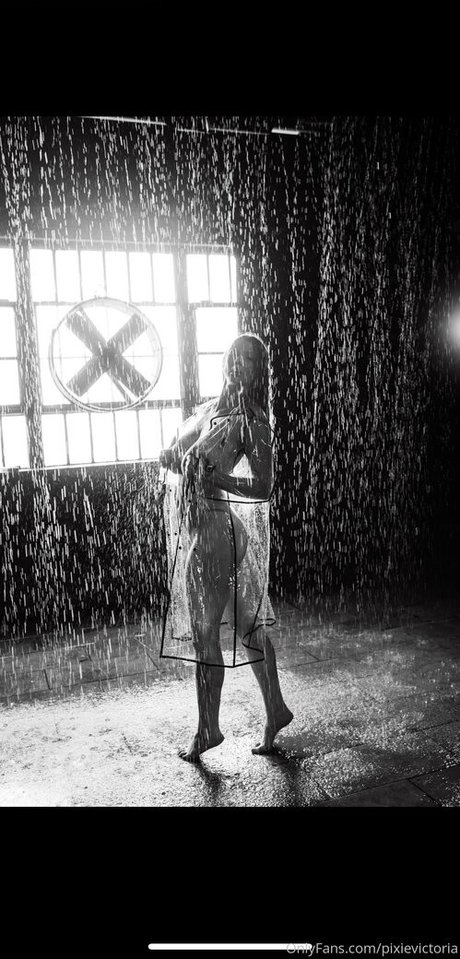 pixievictoria pornstar nude pic
