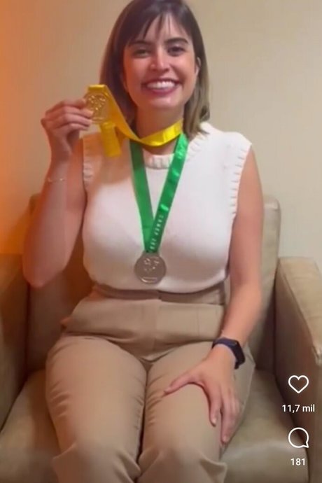 Tabata Amaral model pretty archive