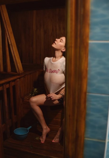 skinny asian onlyfans sex pic