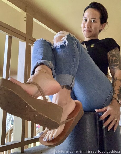 kim kisses foot goddess high quality actress photo
