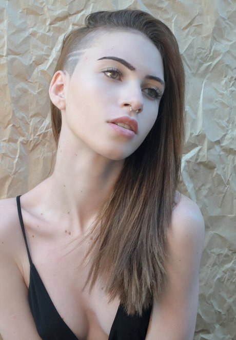 Laura Padilha hd model pictures