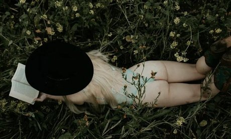 Michaela Green pornstar top picture