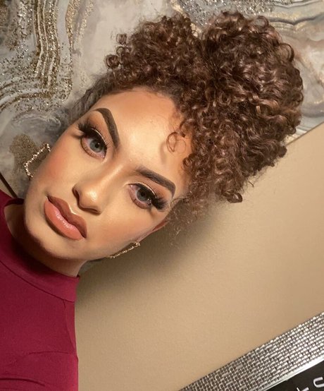 Kennedy Norwood adult model gallery