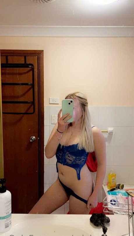 miababyyyxx model adult gallery