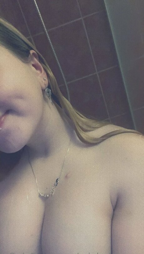 miababyyyxx high quality pornstar picture