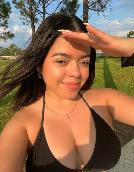 Latina Beauties model nudes pics