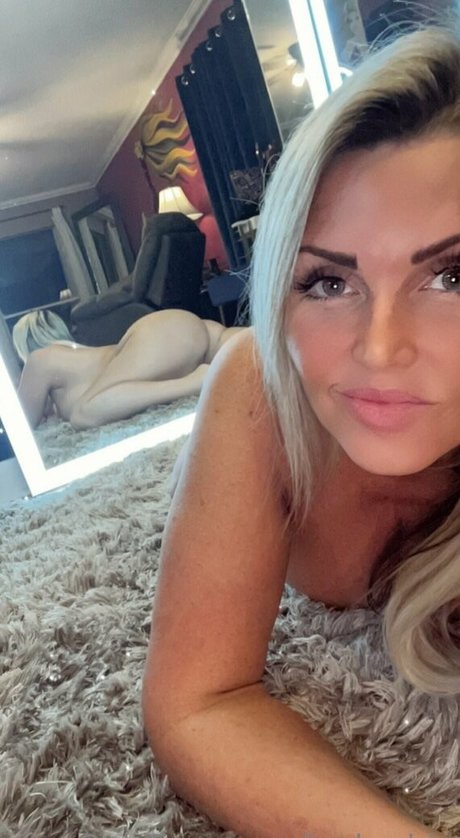 Barbie Howell star high quality photo