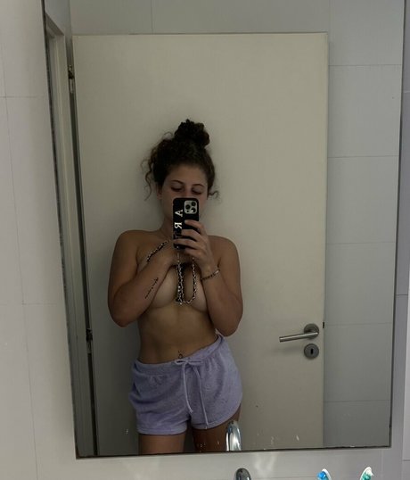 Ailu Gonzalez model sex pic