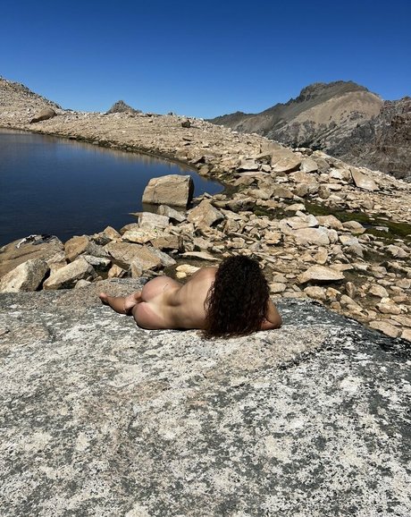 Ailu Gonzalez star exclusive photos