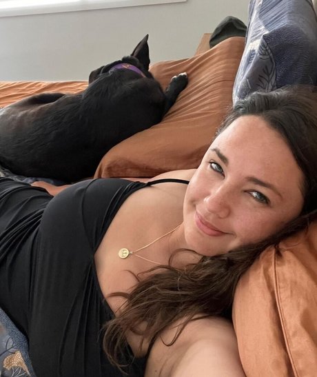 Rae Johnston Profile Pic