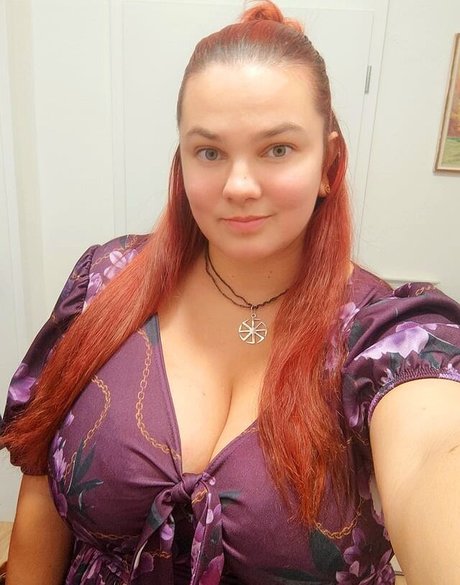 mayana85n model hot pic