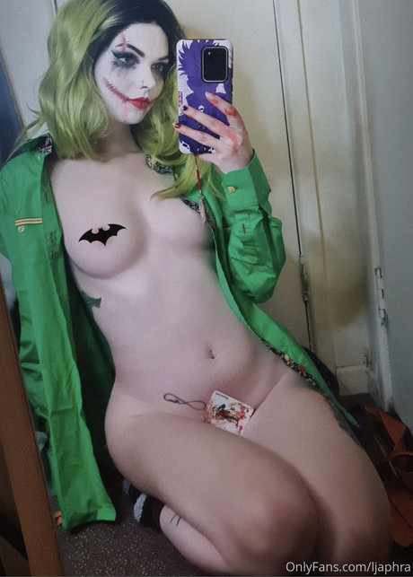 petite slut onlyfans hot sexy pics