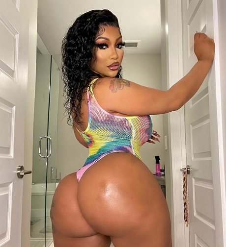 thick nude onlyfans sex photos