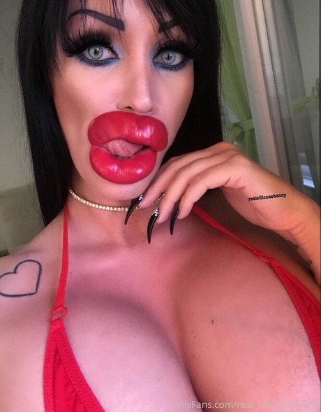 real siliconebunny actress images