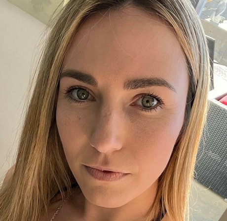 Lauren Roy pornstar sexy pics