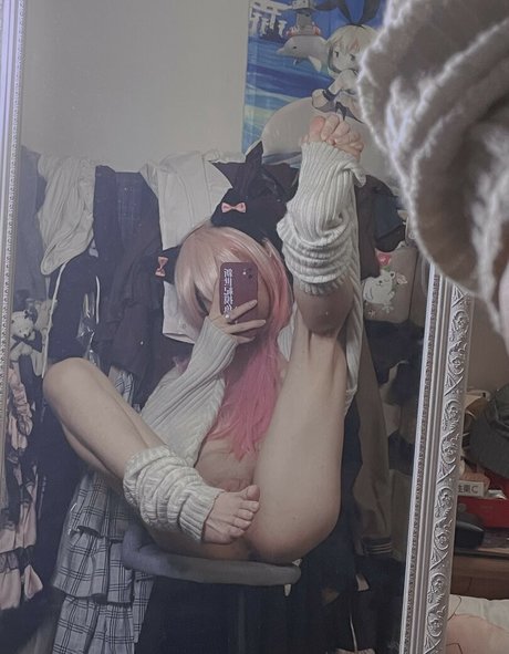 siokaratako star nude picture