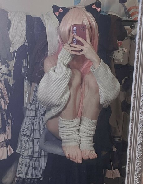 siokaratako adult model pics