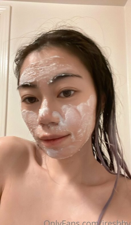 iresbby pornstar naked pic