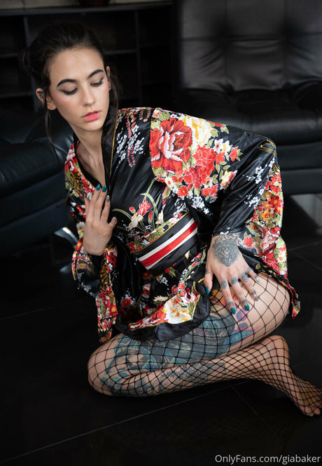 Giabaker sexy model photos