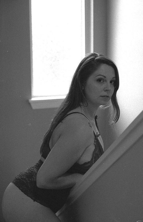 super skinny onlyfans free xxx photo