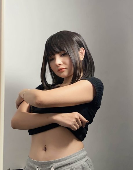 ivyyvon free model photos