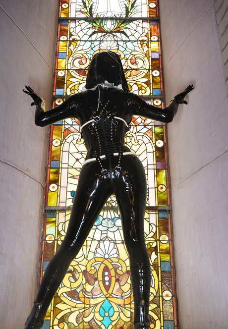 dollified hot star pic