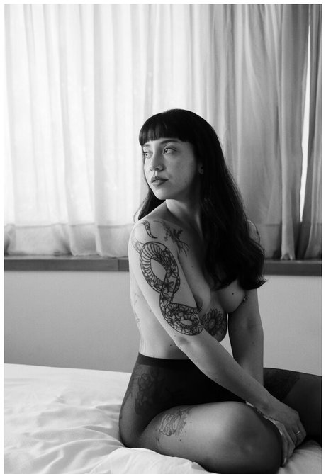 Asami Suicide star xxx galleries