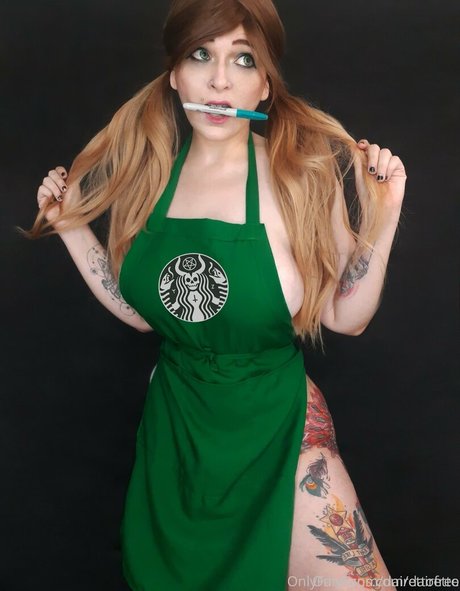 dairethfree adult actress photo