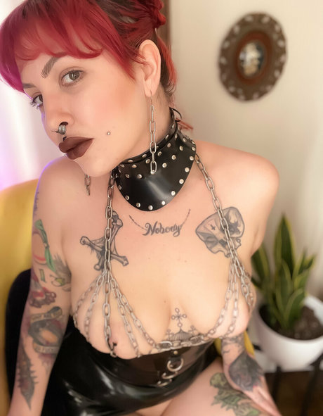 bettyclark naked model images