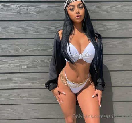 ashsprivate model hd pic