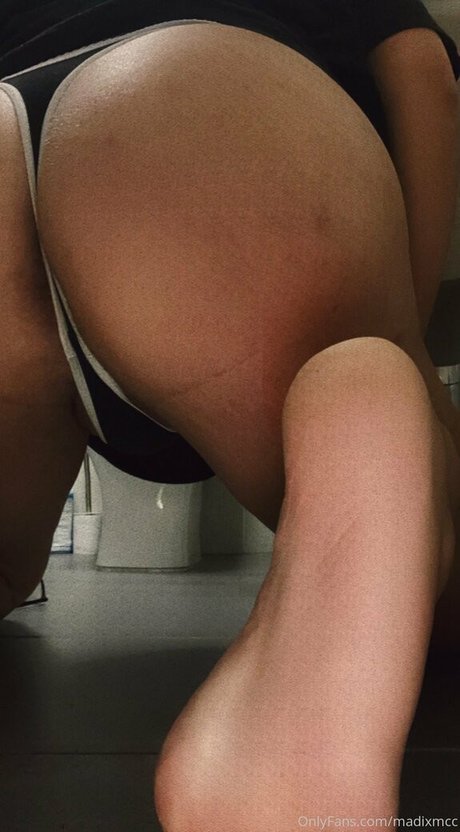 asian threesome onlyfans pornos gallery