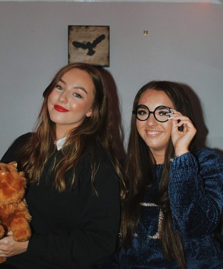 Helayna Birkett hd pornstar image