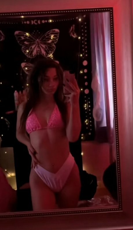 shemale outdoor onlyfans sexy nude image