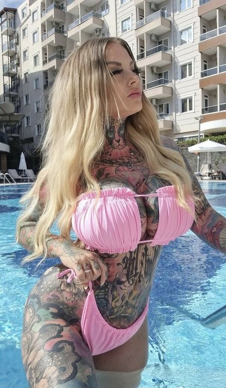 Nadia From Denmark top model img