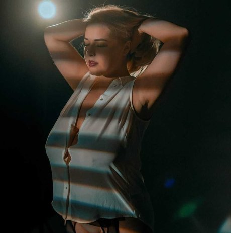 Goodnino star xxx images