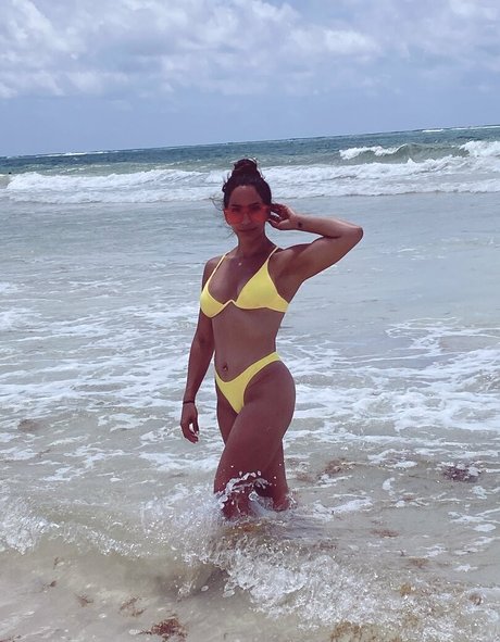 Andrea Boldbody nudes actress pic