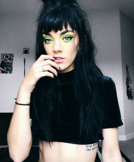 mirror onlyfans free sexy galleries