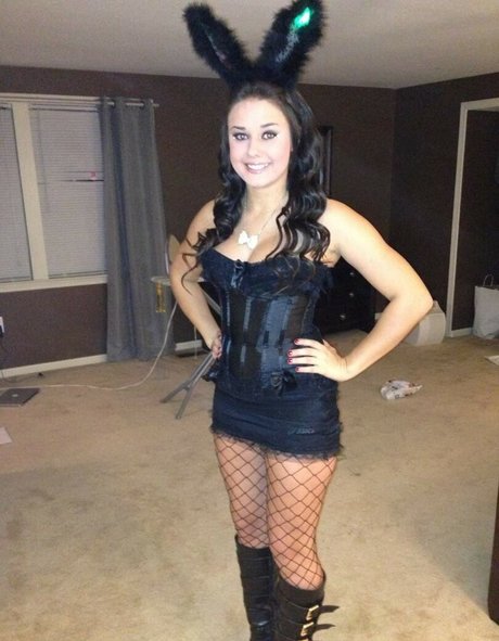 amateur blonde onlyfans pretty photos