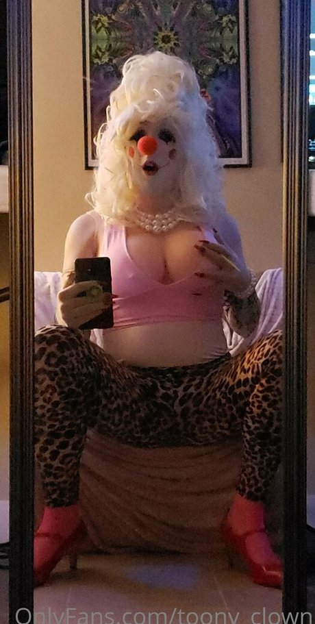 toony clown perfect pornstar image