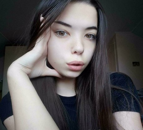 kira lady model hot gallery