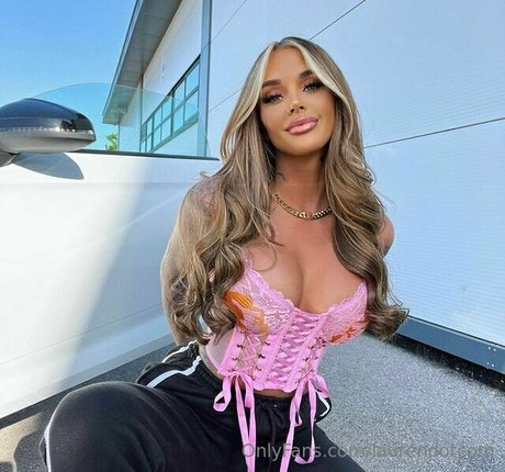 hooters onlyfans hot gallery