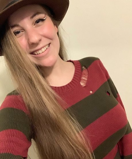 Casey The Gamer star pretty gallery