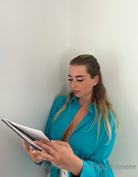 cleaningana pornstar nudes pic