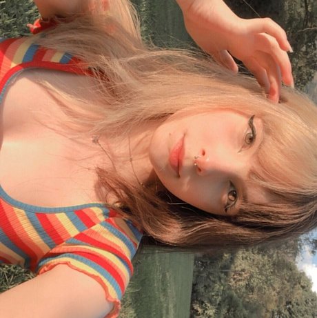 Victoria Ribeiro star top photos