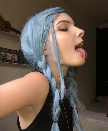 gloryhole wife onlyfans free naked pic