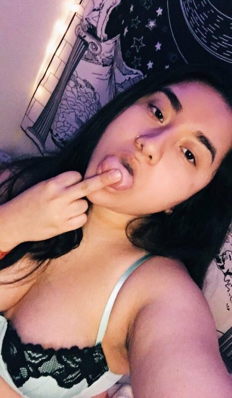 Succubuskino model xxx pics